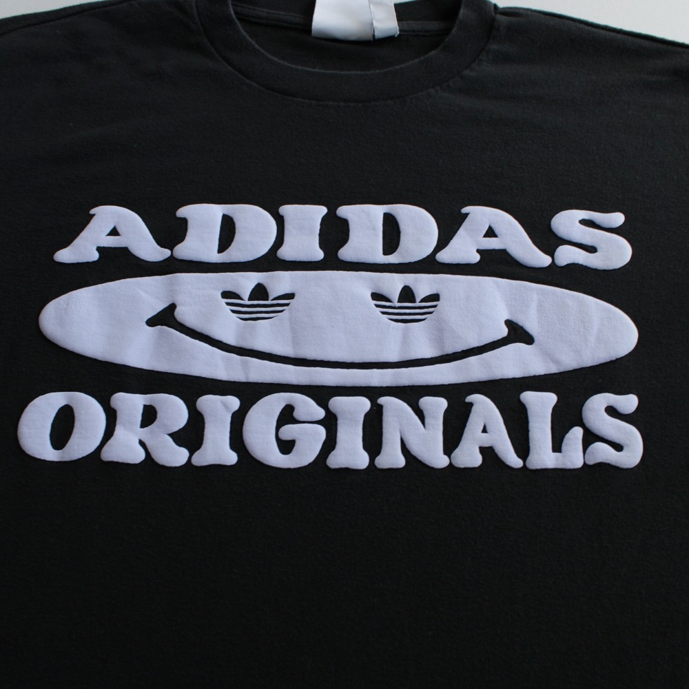 Adidas Originals Smiley Face Puff Print T-Shirt Black Mens L Street Activewear